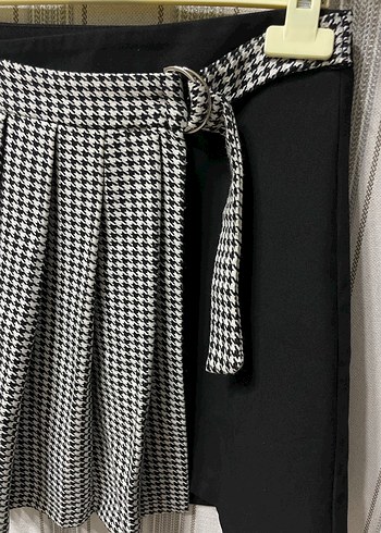 Siyah Pilili Mini Etek - Görsel 2