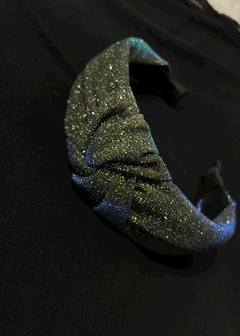 Boncuk Detaylı Gotik Siyah Saç Aksesuarı - Görsel 4