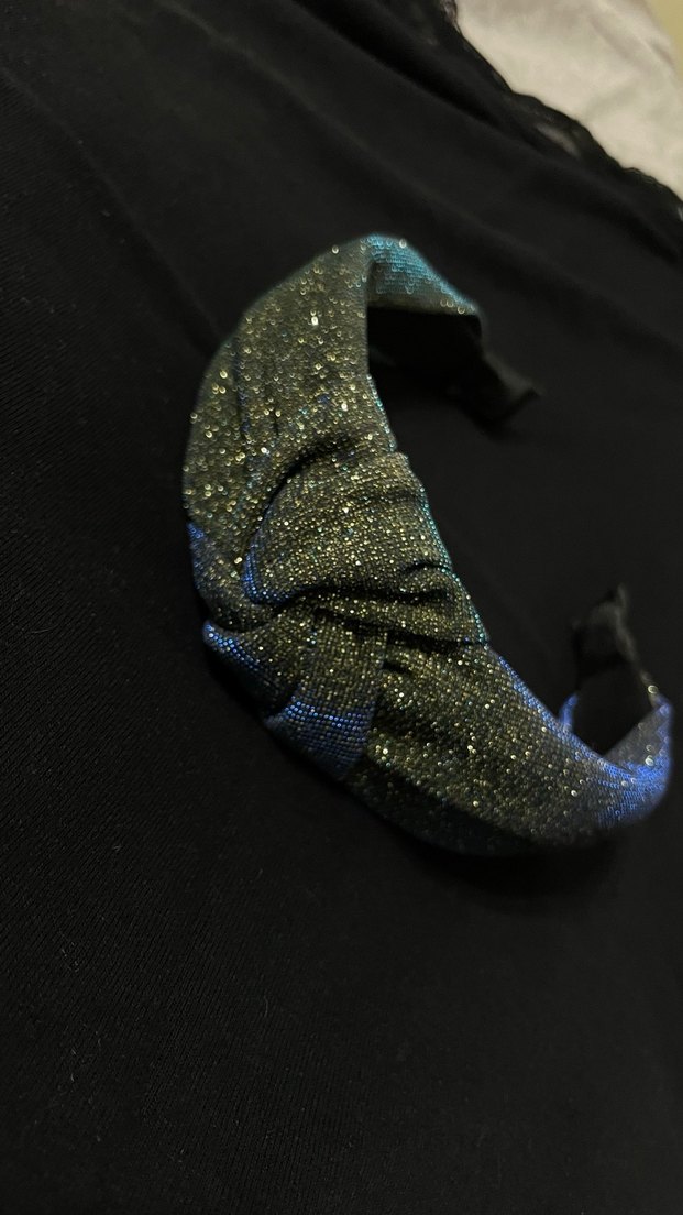 Boncuk Detaylı Gotik Siyah Saç Aksesuarı - Görsel 4