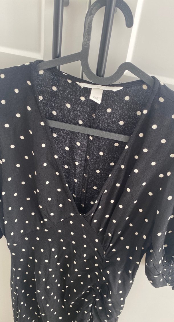 H&M Drapeli Siyah Puantiyeli Uzun Elbise - Görsel 2