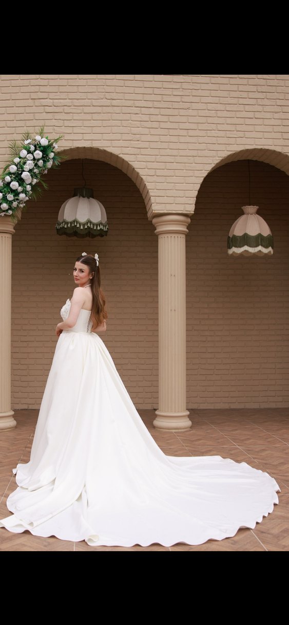 Modern Straplez Gelinlik - Görsel 3