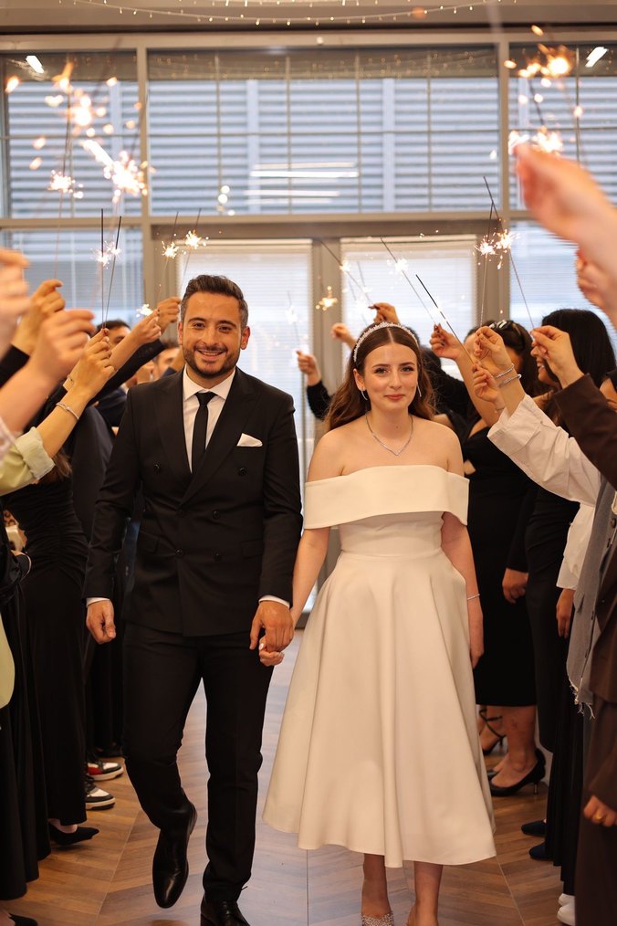 Modern Straplez Beyaz Söz Nişan Elbisesi - Görsel 2