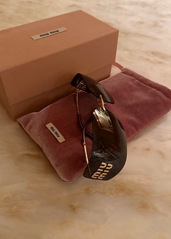 Miu Miu Kadın Klasik Altın Tokalı Gözlük - Görsel 2