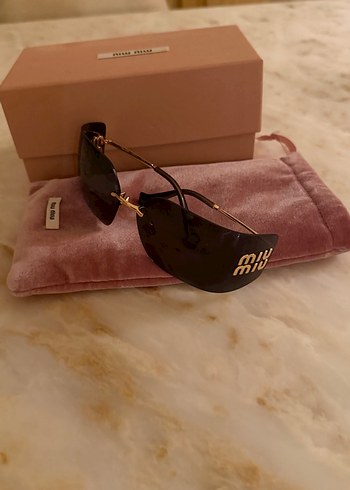 Miu Miu Kadın Klasik Altın Tokalı Gözlük - Görsel 4