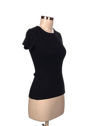 H&M H&M T-shirt %70 İndirimli.