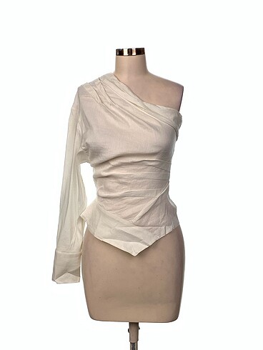 Zara Bluz %70 İndirimli.