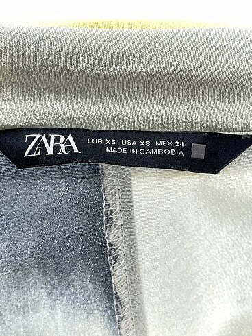 xs Beden çeşitli Renk Zara Takım Elbise %70 İndirimli.