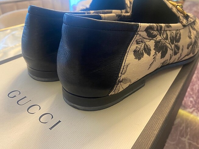40 Beden çeşitli Renk Orjinal Gucci Ayakkabı