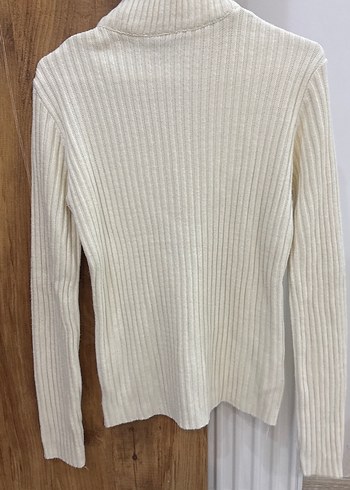 Beyaz Yüksek Yakalı Örgü Kadın Kazak - Görsel 2