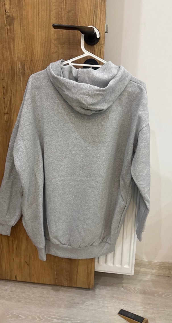 Gri Kapüşonlu Uzun Kollu Sweatshirt - Görsel 2