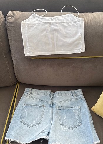 Beyaz Mini Denim Şort Rahat Kesim - Görsel 4