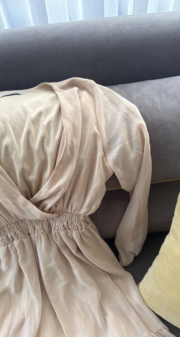 Bej Midi V Yaka Rahat Keten Elbise - Görsel 2