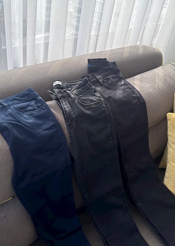 Kadın Koyu Mavi ve Siyah Kot Pantolon - Görsel 2