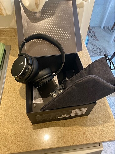 AKG kulaklık