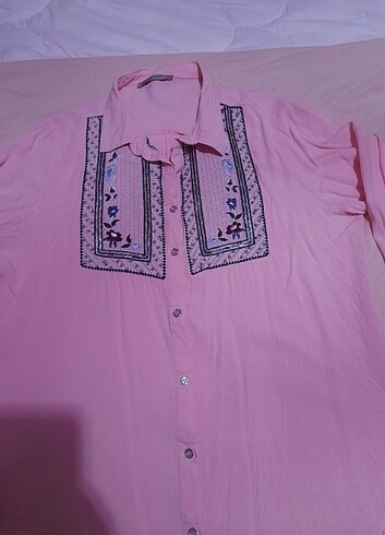 Diğer Xl boncuklu pembe gömlek