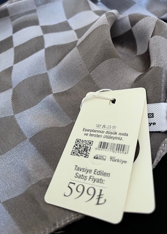 Vakko eşarp - Görsel 4