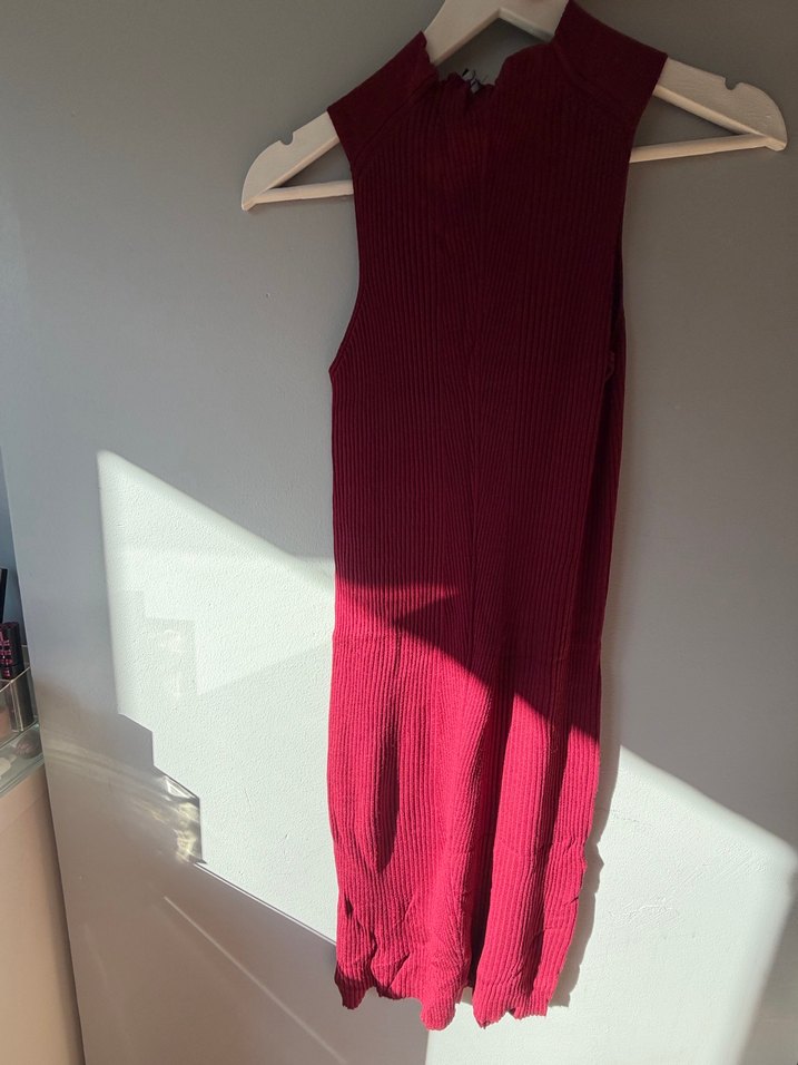 Bordo Piliseli Yüksek Yaka Kolsuz Triko Elbise - Görsel 3