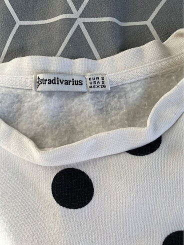 s Beden STRADİVARİUS SWEATSHIRT