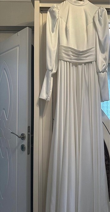 Kuyruklu nikah elbisesi saten - Görsel 6