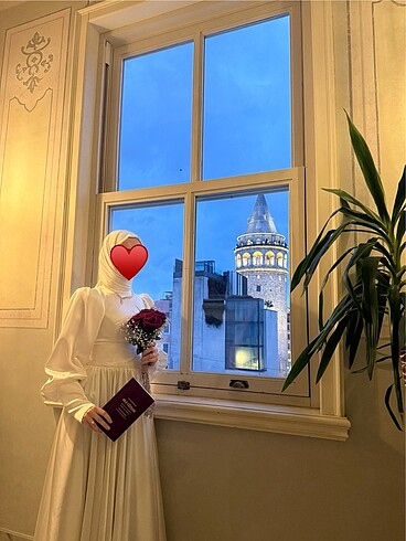 Kuyruklu nikah elbisesi saten - Görsel 5