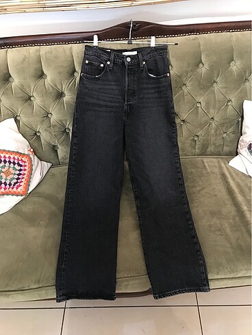 Levis pantolon