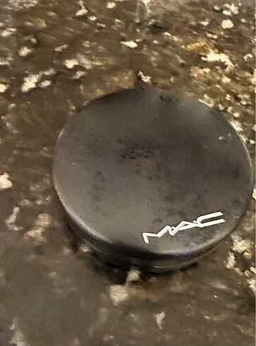 MAC Mac pudra buğday ten için Orjinal bir kere kullanıldı