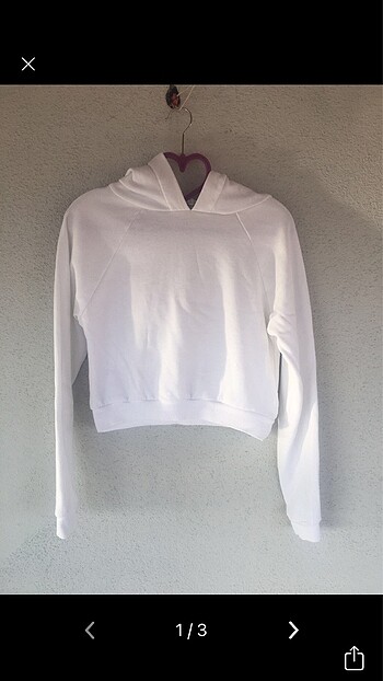 beyaz crop sweatshirt