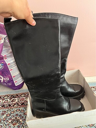Siyah çizme