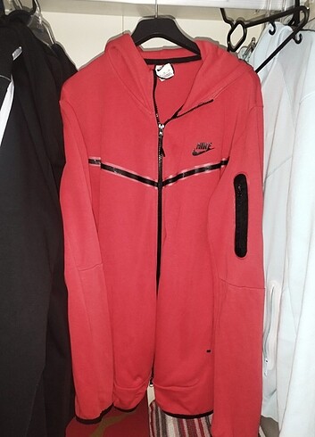 Tech Fleece Kırmızı