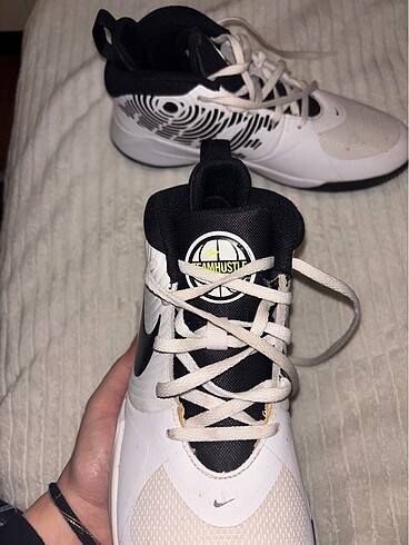 40 Beden nike ayakkabı teamhustle