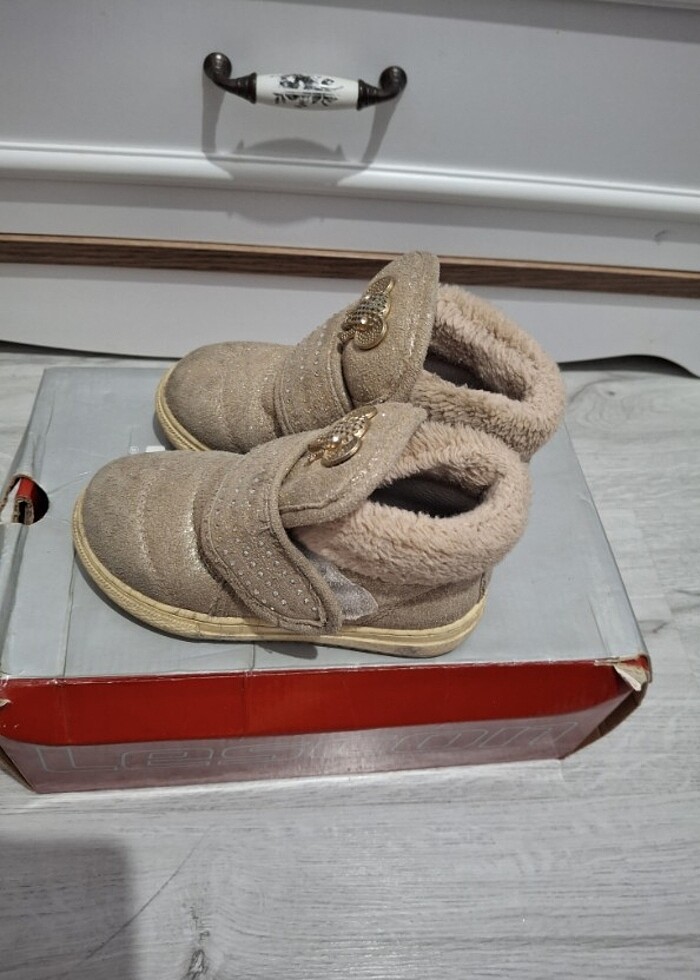 Kız çocuk - Görsel 2