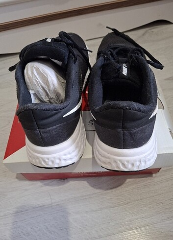 Siyah beyaz - Görsel 5