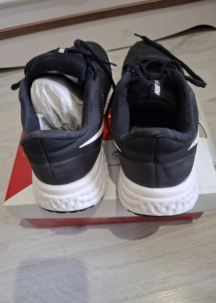 Siyah beyaz - Görsel 5