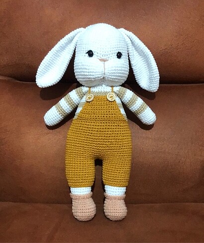 Amigurumi Tavşan oyuncak