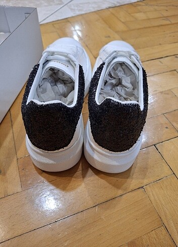 39 Beden Alexander MCQUEEN BAYAN AYAKKABI