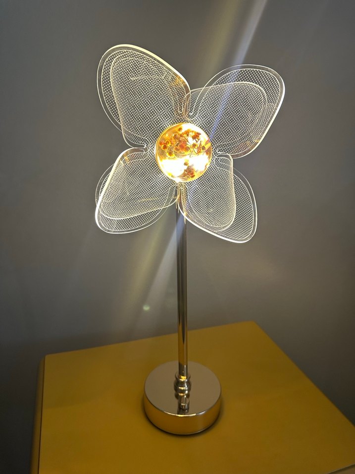 Şeffaf Masa Lambası - Görsel 4