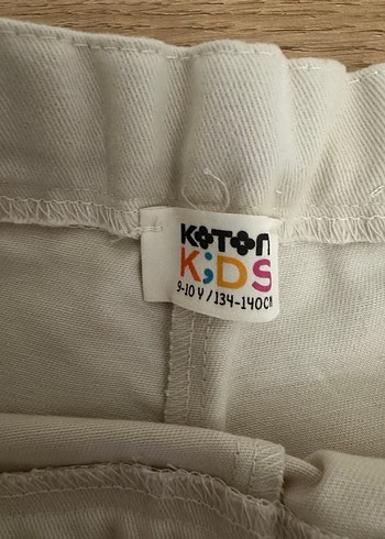 Koton Kıds Nakışlı Beyaz Mini Şort - Görsel 7