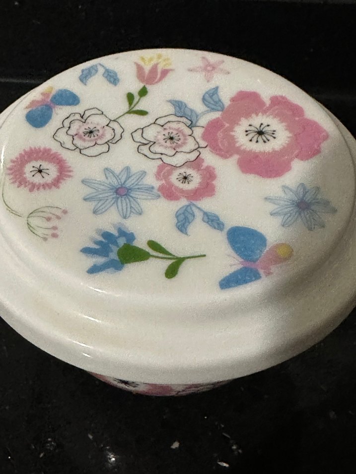 Pastel Çiçek Desenli Kapaklı Beyaz Saklama bitki çayı süzgeci - Görsel 2