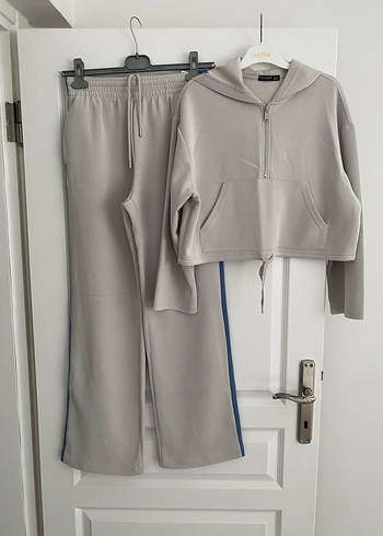 Stradivarius Esofman Takimi