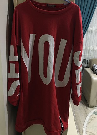 Kırmızı tunik