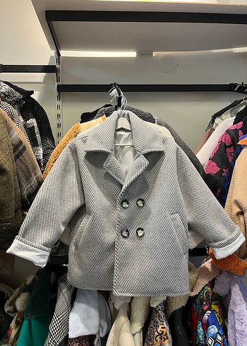 Erkek Çocuk Gri Düğmeli Yün Kaban - Görsel 2