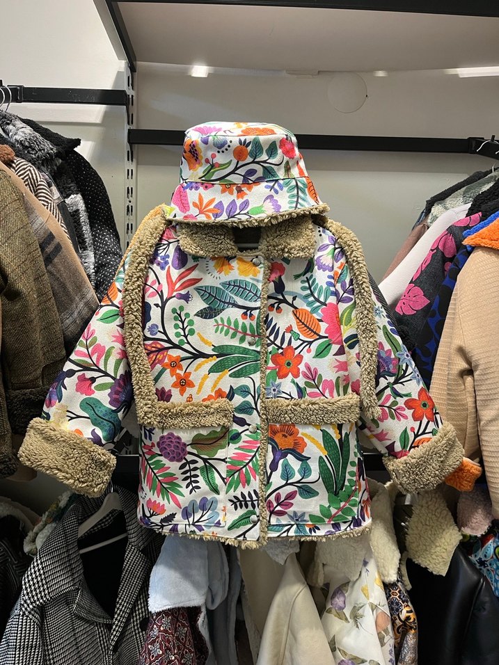 Renkli Çiçek Desenli çocuk mont şapka - Görsel 2