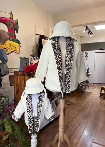 Leopar Desenli Beyaz Kürklü Kız Mont - Görsel 5