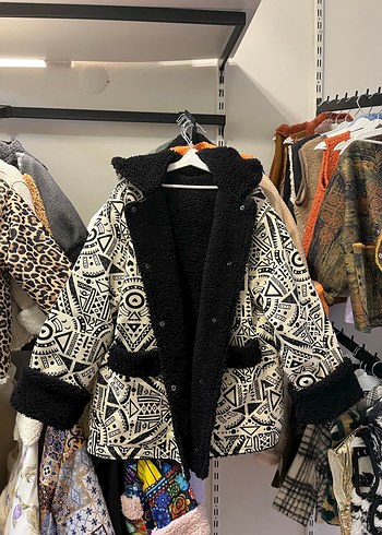 Desenli Bohem Kapüşonlu çocuk mont - Görsel 3