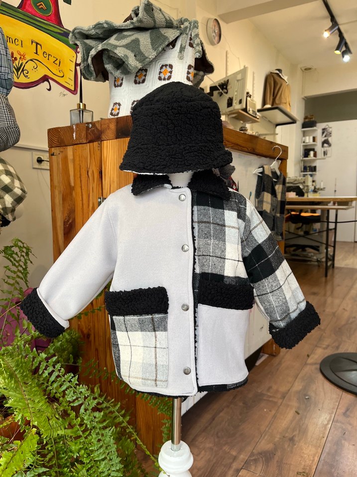 Gri Ekose Peluş Detaylı Erkek Bebek Ceket - Görsel 2