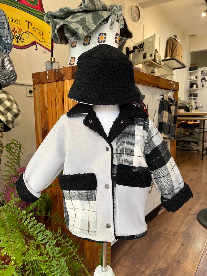 Gri Ekose Peluş Detaylı Erkek Bebek Ceket - Görsel 3