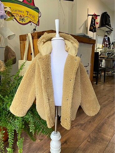 Sütlü kahve kulaklı çocuk peluş mont