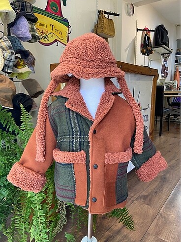 Zara Çift taraflı bebek mont şapka