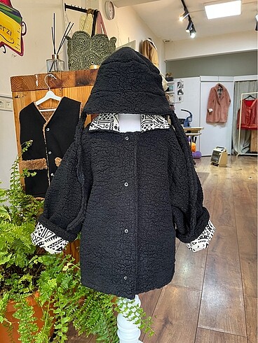 Gotik desenli çocuk mont şapka - Görsel 5