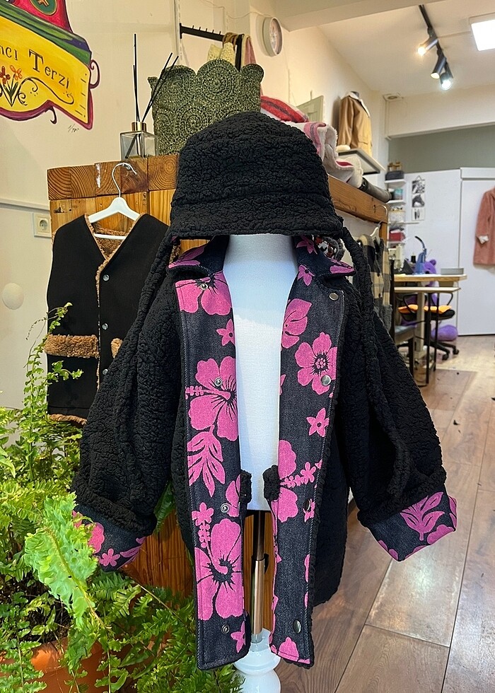 Pembe çiçek desenli çocuk mont şapka - Görsel 5